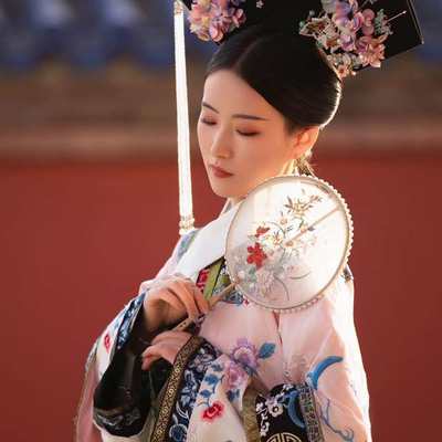 情侣舞者