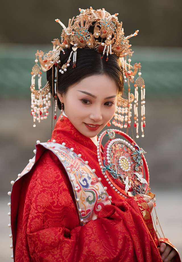 情侣舞者