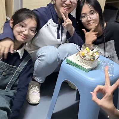 专业经纪人。找模特经纪人