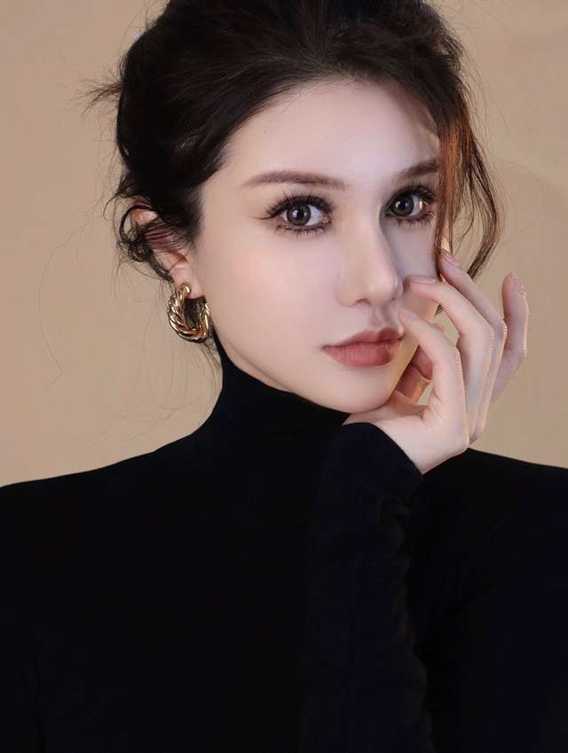 纪实模特