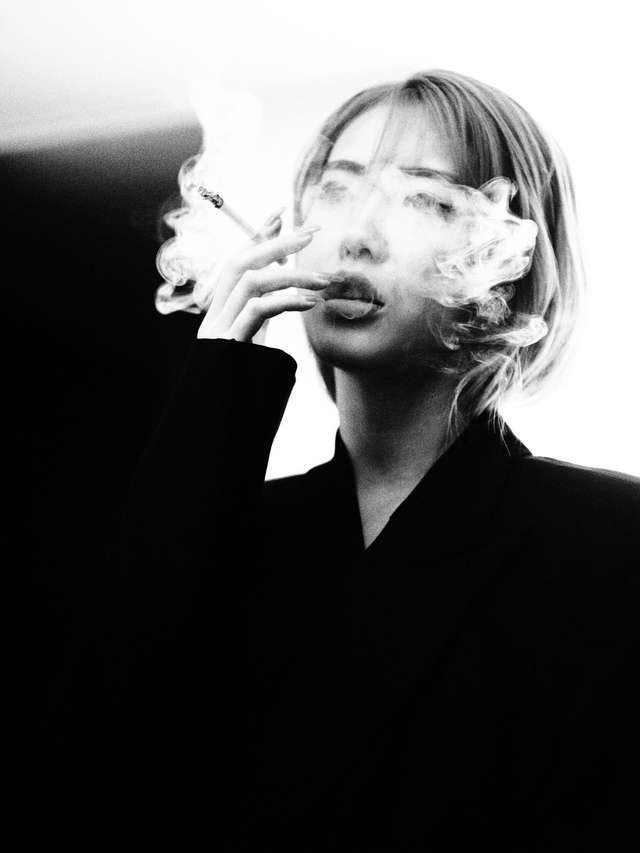 情绪模特