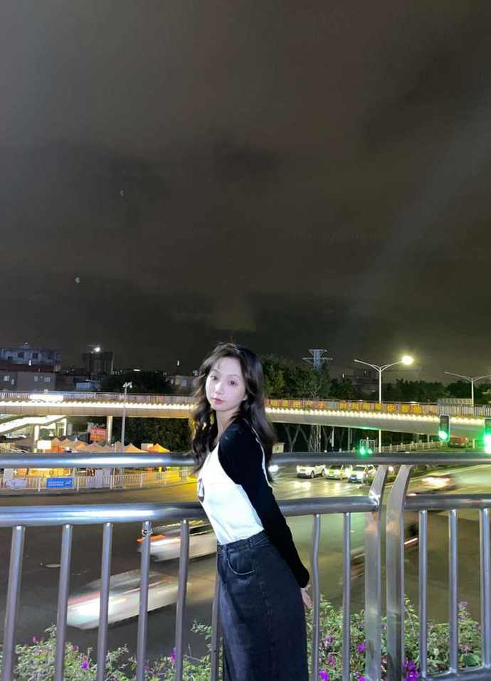 夜景舞者