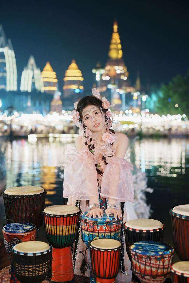 夜景模特
